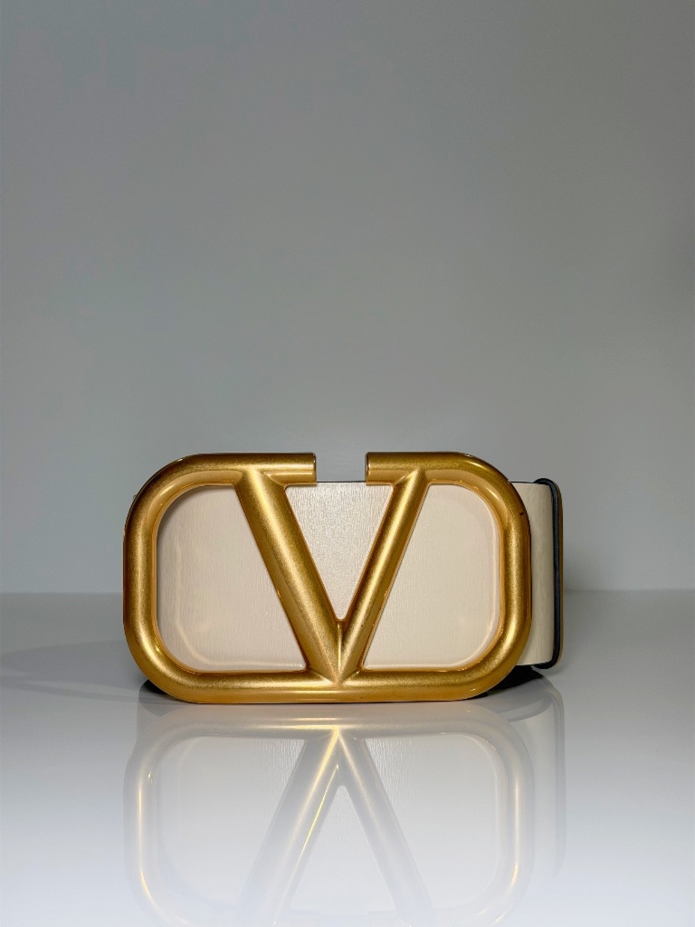 Valentino Garavani Reversible VLogo Waist Belt – White/Gold Leather